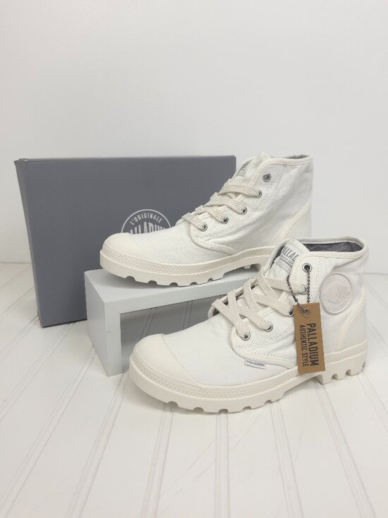 Palladium Shoes - NIB Women's Palladium Pampa Hi Round Toe Lace Up Booties Star White Size 8.5